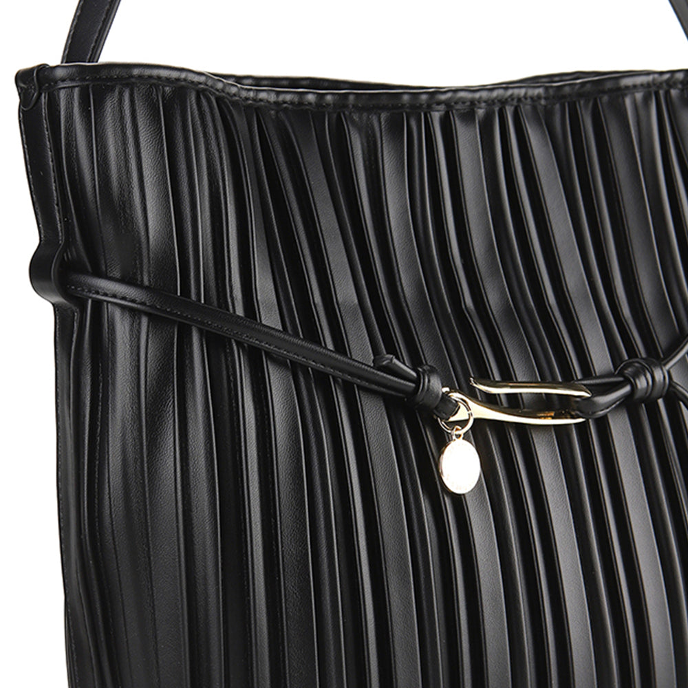 Bett Hobo Bag